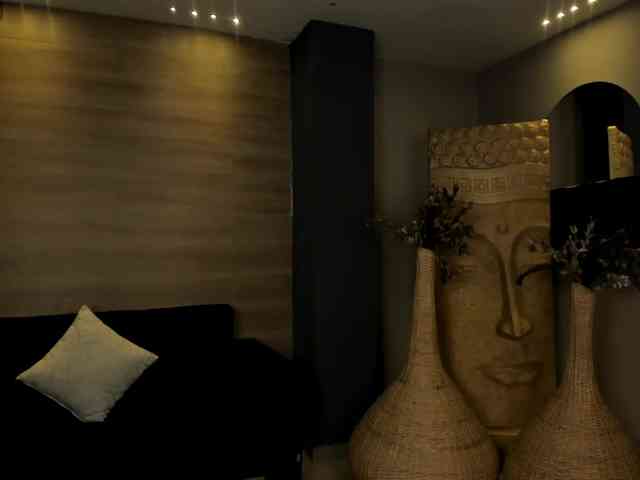 LizzHamilton LizzHamilton