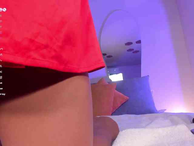 LizzHamilton webcam