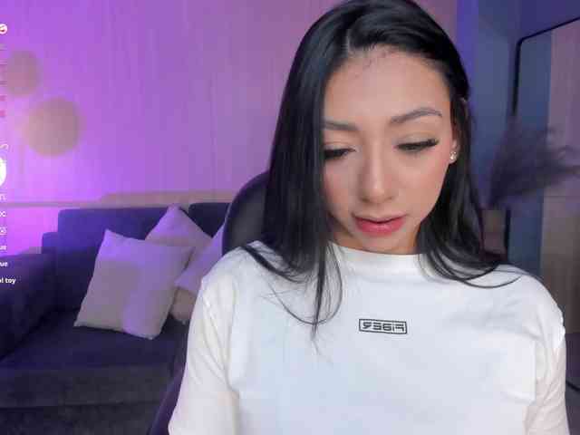 LizzHamilton webcam