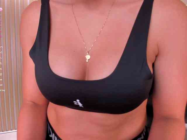 webcam live porn LizzHamilton
