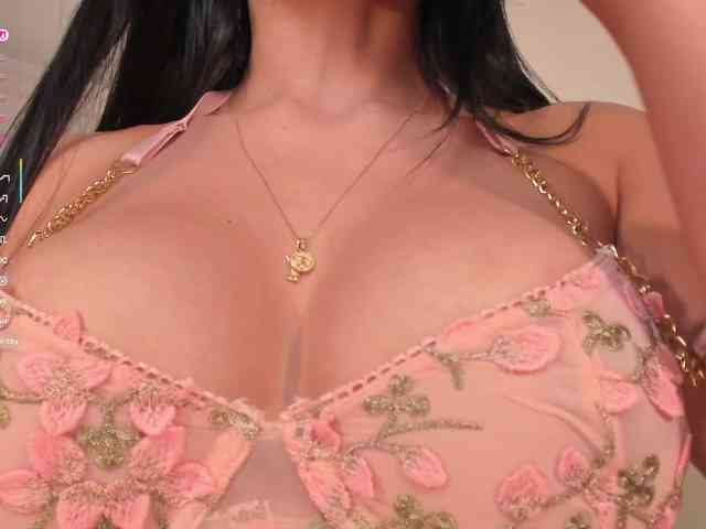 LizzHamilton LizzHamilton