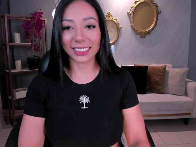 LizzHamilton webcam