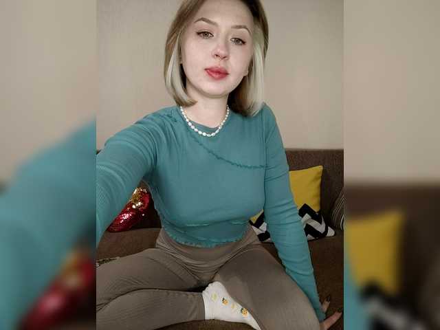 AlevtinnA's BongaCams show and profile