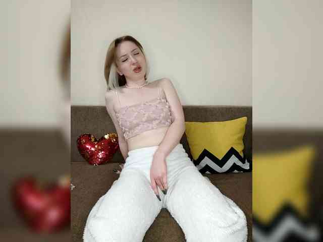 AlevtinnA Live Webcam on BongaCams