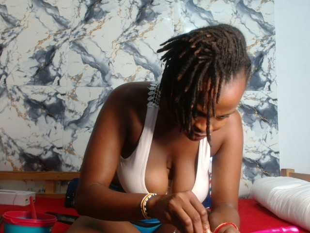 BlondQ2003's BongaCams show and profile