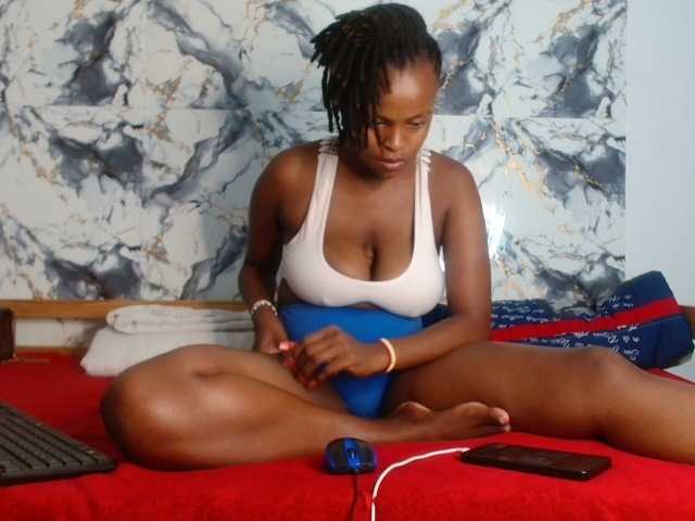 BlondQ2003's BongaCams show and profile