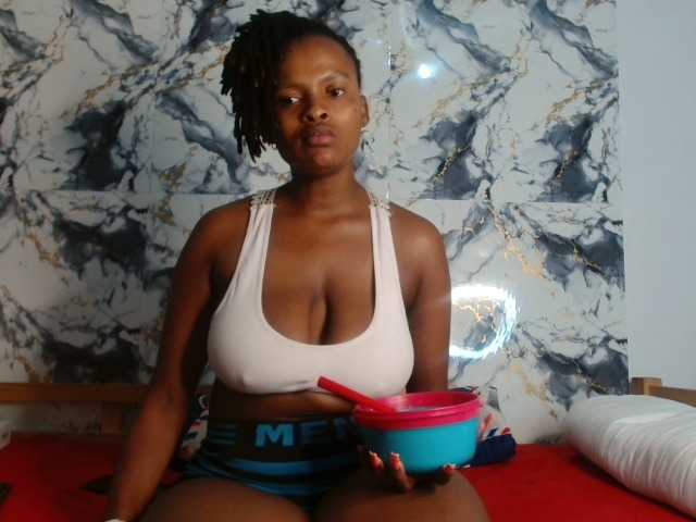 BlondQ2003's BongaCams show and profile