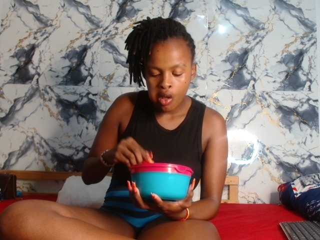 BlondQ2003's BongaCams show and profile