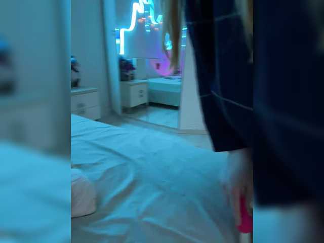 LunaLu13's BongaCams show and profile