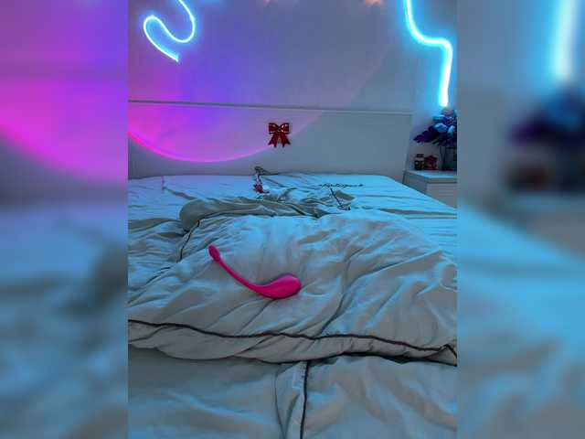 LunaLu13's BongaCams show and profile