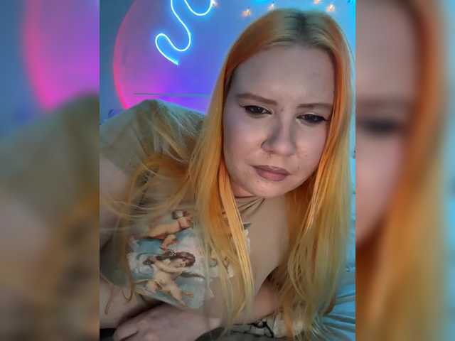 LunaLu13's BongaCams show and profile