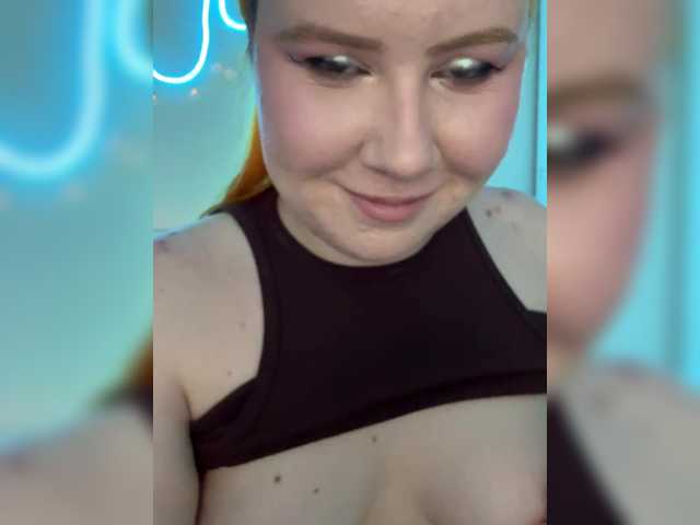 LunaLu13's BongaCams show and profile