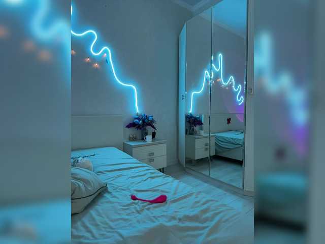 LunaLu13's BongaCams show and profile