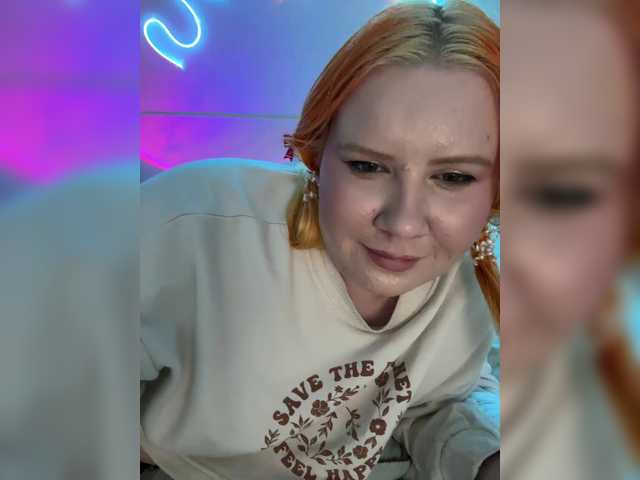 LunaLu13's BongaCams show and profile