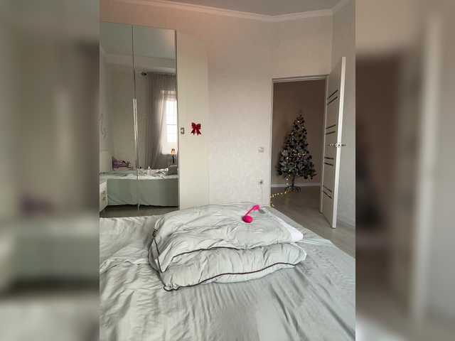 LunaLu13's BongaCams show and profile