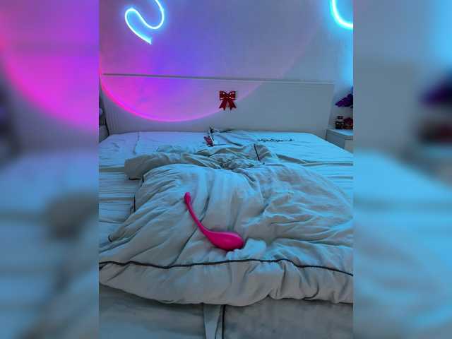 LunaLu13's BongaCams show and profile