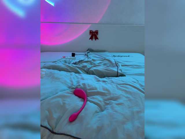 LunaLu13's BongaCams show and profile