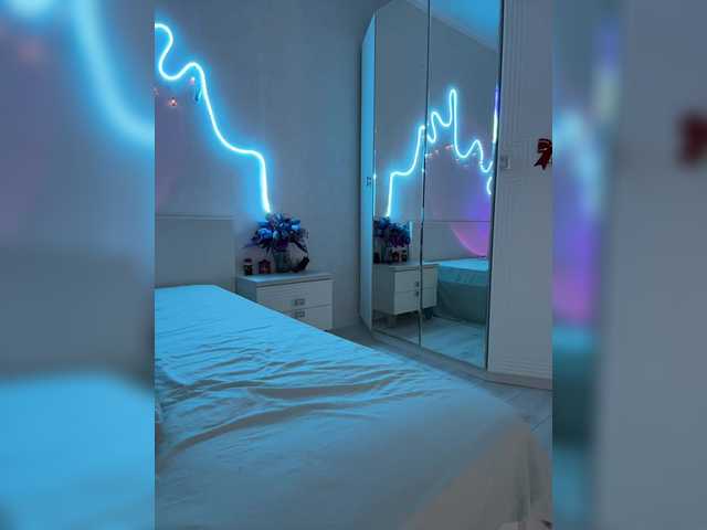 LunaLu13's BongaCams show and profile