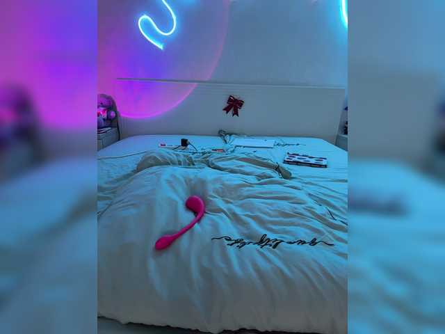 LunaLu13's BongaCams show and profile