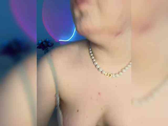 LunaLu13 webcam