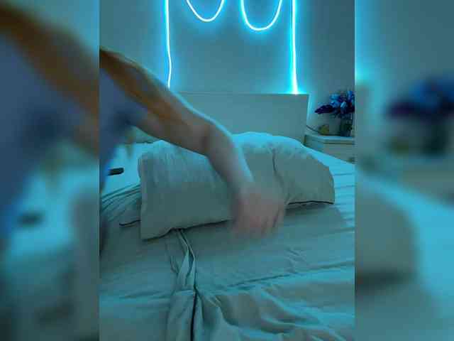 LunaLu13 webcam