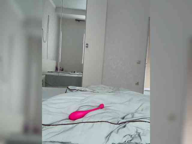 LunaLu13 Live Webcam on BongaCams