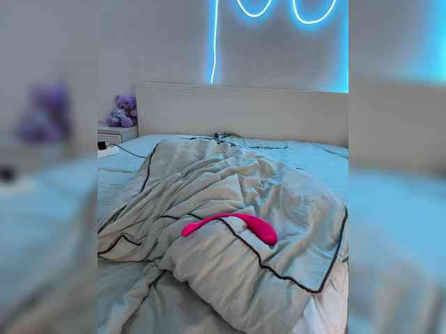LunaLu13 webcam