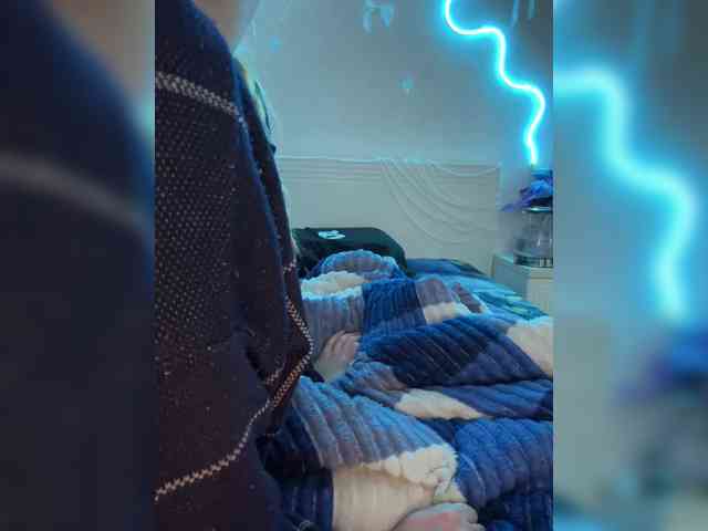 LunaLu13 Live Webcam on BongaCams