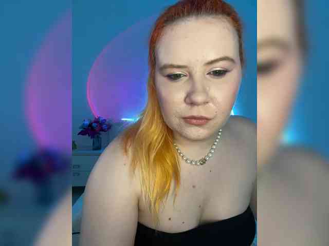 LunaLu13 Live Webcam on BongaCams