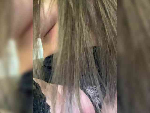 dee_zee webcam
