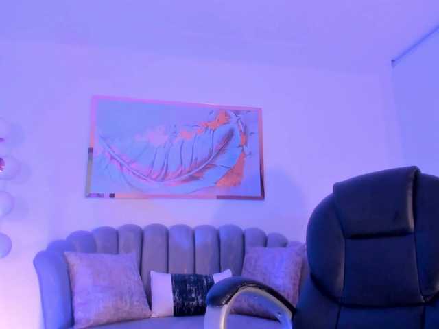 ZoePresley1 from BongaCams is Freechat