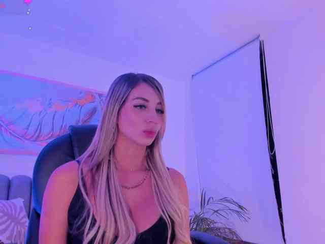 ZoePresley1 webcam