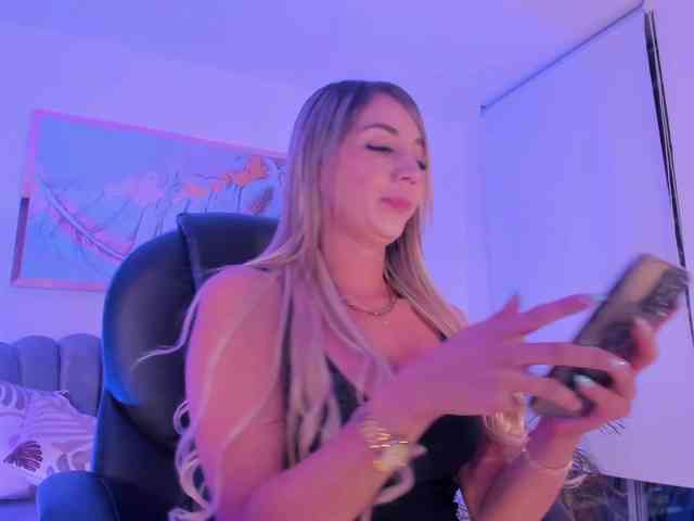 ZoePresley1 webcam