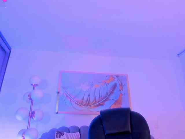 ZoePresley1 ZoePresley1