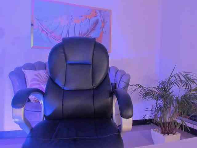 ZoePresley1 webcam