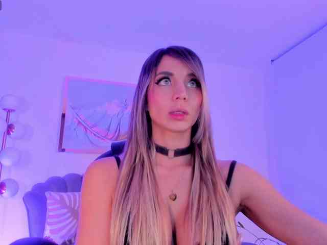 ZoePresley1 ZoePresley1