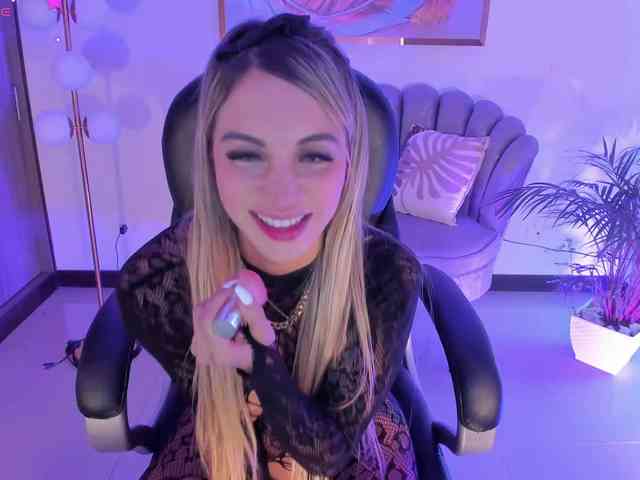 ZoePresley1 webcam