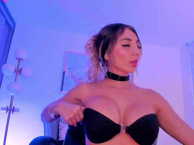 ZoePresley1 ZoePresley1