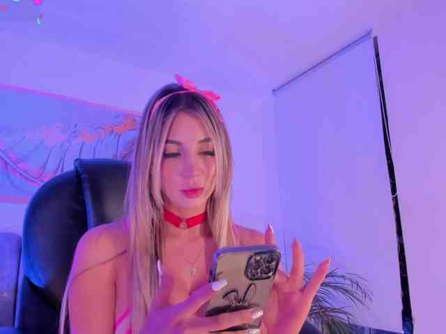 ZoePresley1 webcam