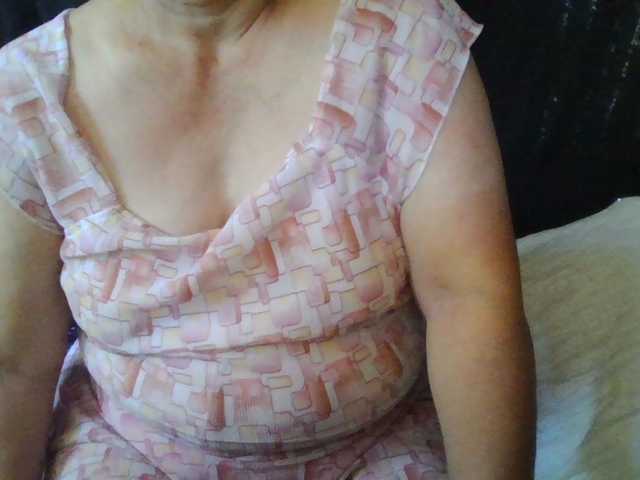 HotSqrt4u's BongaCams show and profile