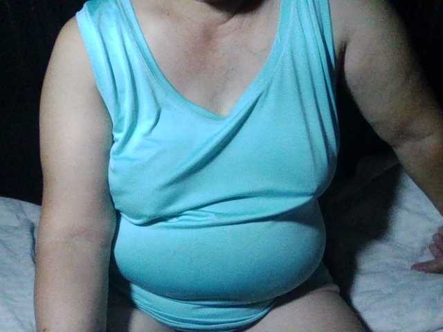 HotSqrt4u's BongaCams show and profile