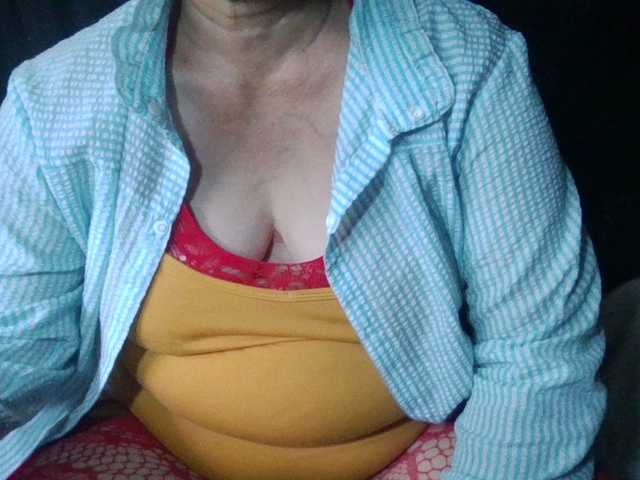 HotSqrt4u's BongaCams show and profile