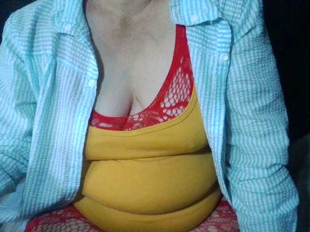 HotSqrt4u's BongaCams show and profile