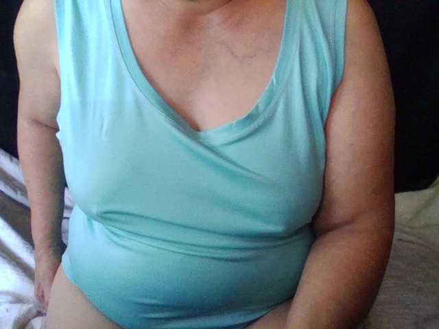 HotSqrt4u's BongaCams show and profile