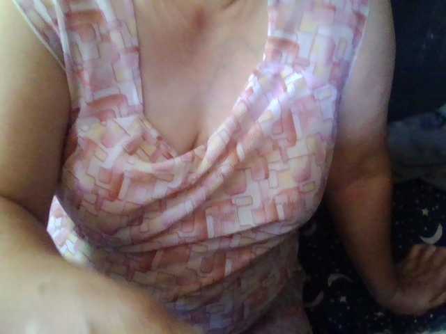 HotSqrt4u's BongaCams show and profile