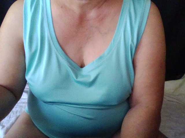 HotSqrt4u's BongaCams show and profile