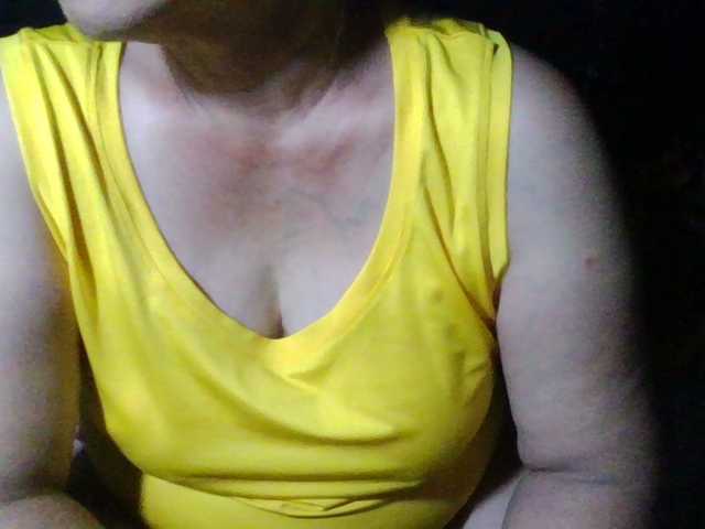 HotSqrt4u's BongaCams show and profile