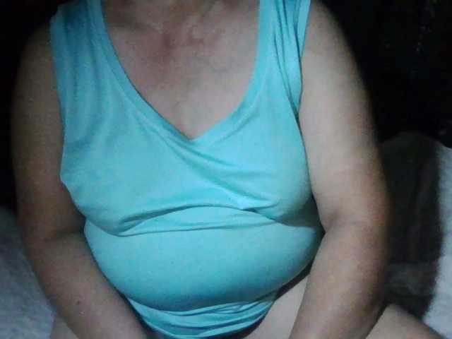 HotSqrt4u's BongaCams show and profile