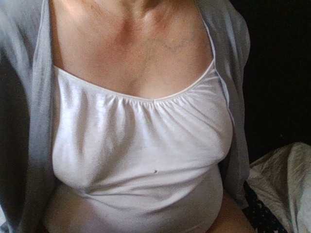 HotSqrt4u webcam bongacams model stream image