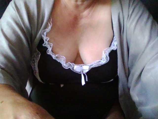 HotSqrt4u's BongaCams show and profile